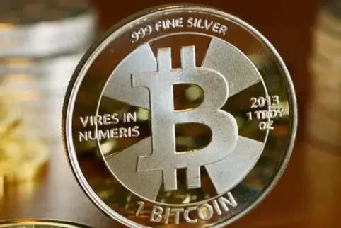 Weil er Geschäfte mit Bitcoins machen wollte, wurde ein 74-Jähriger aus Reichenbach-Steegen Opfer eines Internetbetrugs.  Foto: 