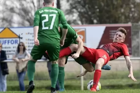 Max Schweitzer (rechts) und der MTSV Beindersheim wollen am ersten Spieltag nicht gleich in Schieflage geraten.  Foto: BOLTE