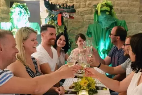 Weinprobe im Gutshof Murjahn. Foto: Linzmeier-Mehn