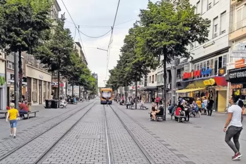Die Breite Straße in der Mannheimer Innenstadt hat in den zurückliegenden Jahren stark unter einem Ladensterben gelitten.