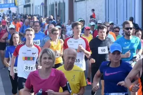Beliebter Lauf durch die Kreisstadt: Beim Residenzfestlauf können die Teilnehmer zwischen fünf und zehn Kilometer wählen.  Archi