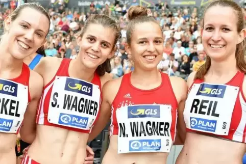 Leben ihr Staffelglück: Carlotta Buckel, Sandra Wagner, Nicole Wagner und Ann-Katrin Reil (von links) Foto: IRS