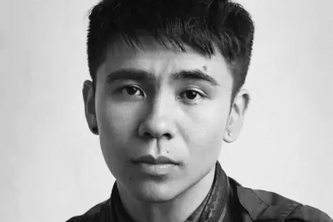 Ocean Vuong schreibt mal roh und düster, mal leuchtend schön. Foto: Tom Hines