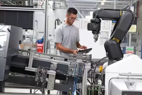 Blick ins Bosch-Werk in Homburg. Die Entwicklung der Autoindustrie macht den Zulieferern zu schaffen. Schönwetterwolken sind dah