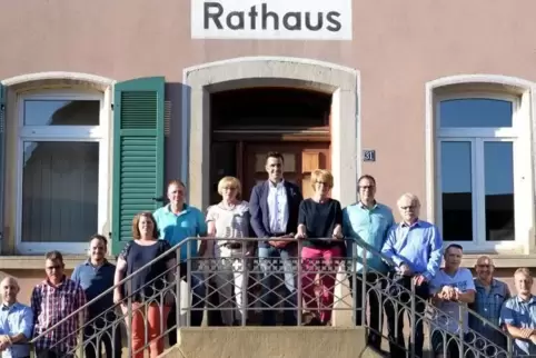 Jochen Wingerter, Stephan Pfalzgraf, Simon Ebner, Jennifer Nauerth, Normen Hör, Ingrid Nuß, Ortsbürgermeister Maik Wünstel, Petr