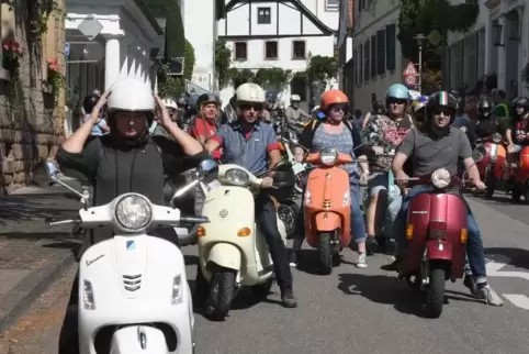 „Wie ein Tag Urlaub in Italien“, schwärmte ein Vespa-Fan.  Foto: Franck