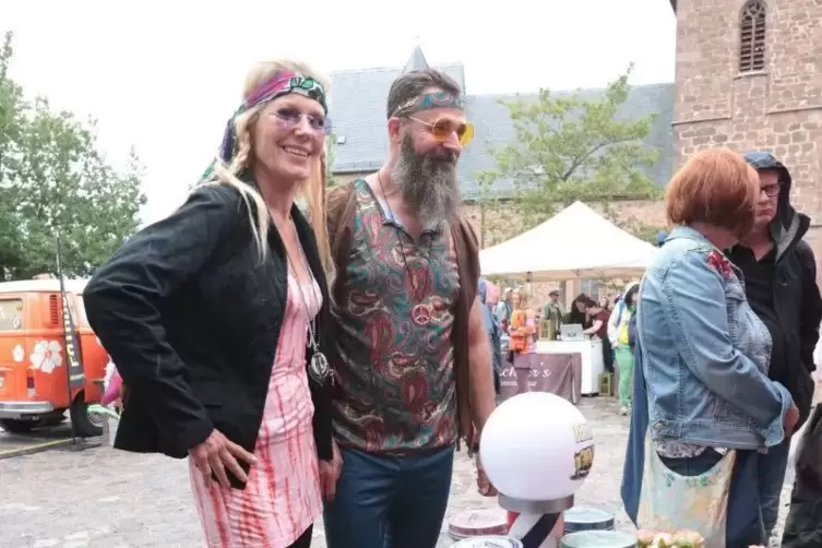 Leben die Hippie-Kultur: Manuela Eichhof und Thorsten Maier Foto: Benndorf