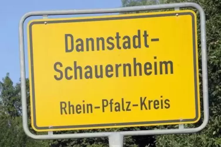 lle drei Beigeordeneten kommen aus Dannstadt-Schauernheim, was die anderen Orte wohl dazu sagen?  Foto: KUNZ