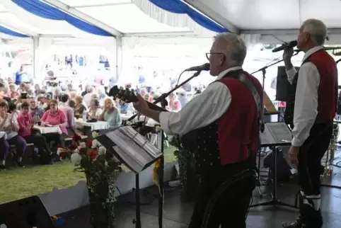 Die Nordpfälzer Spatzen wissen, wie man alte Menschen auf Festen musikalisch begeistert. Foto: BOLTE