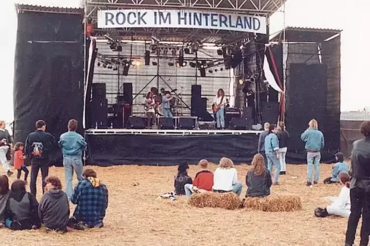 37 Jahre nach Gründung (hier ein Foto aus den 90er Jahren) ist Rock im Hinterland fester Bestandteil des Festivalkalenders.  Arc