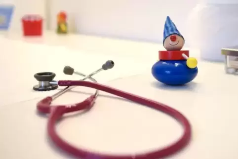 In Homburg hatte ein Arzt am Intimbereich zahlreicher Kindern womöglich unrechtmäßige Untersuchungen vorgenommen. Symbolfoto: Br