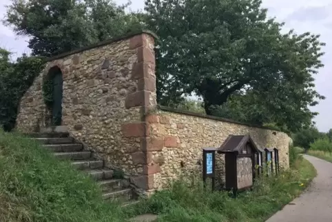 Auf dem Eckbach-Mühlenwanderweg zwischen Bissersheim und Großkarlbach steht dieses schöne Gemäuer.  Foto: Werdelis