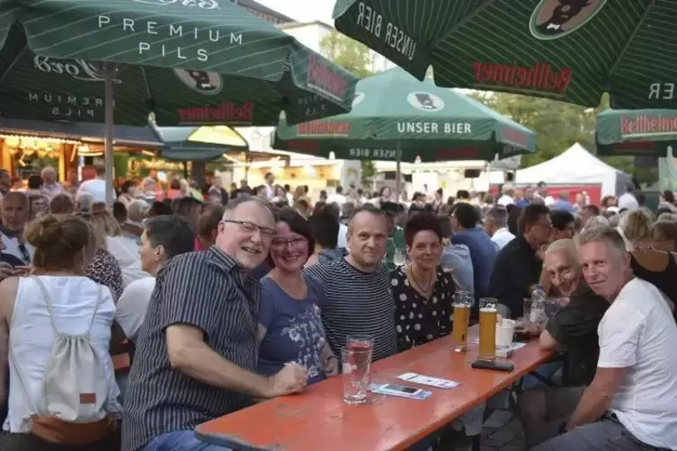 Bestes Festwetter lockte viele Besucher an. Foto: Iversen