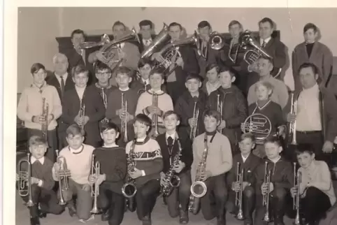 Unser Bild zeigt die allererste Kapelle des Musikvereins Steinweiler im Jahre 1969. Foto: Frei