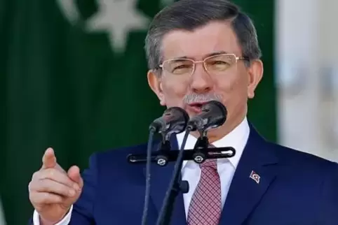 Früher Außenminister und Premier von Erdogans Gnaden, jetzt sein Gegner: Ahmet Davutoglu.  Foto: REUTERS