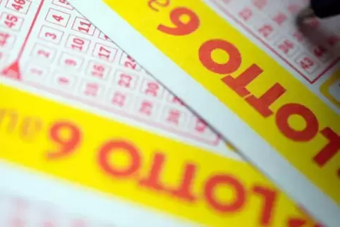 Einmal in seinem Leben hatte er Glück: Ein Sechser mit Zusatzzahl im Lotto bescherte Peter Oberberg exakt 1,83 Millionen Euro un