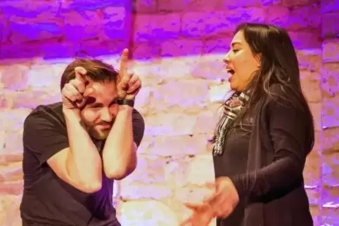 Das Boulevardtheater Deidesheim war seit 2017 immer wieder zu Gast im Bürgerhaus Maikammer – so wie hier bei der Improtheater-Ni