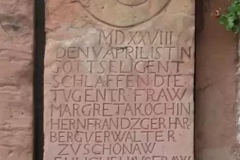 In den 50er Jahren wurde die Inschrift auf einem Grabstein in der Rumbacher Kirche rekonstruiert. Eine Jahreszahl gibt allerding