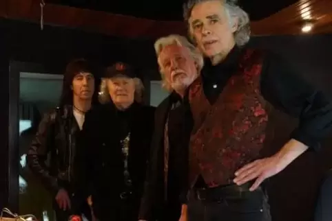 Ein Engländer in einer deutschen Band: Cliff Jackson (Zweiter von rechts) und seine Kollegen von Epitaph. Foto: Privat/Frei