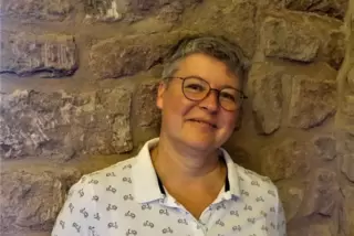 Anette Koschela konzertiert am Samstag mit dem Kammerchor in der Karlskirche.