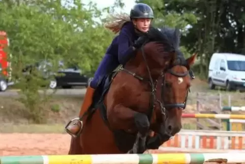 Marika Oberle mit Pferd Locarno.