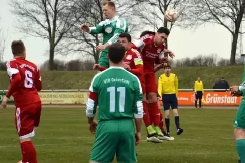 1:0 gewann Grünstadt beim vorletzten Duell gegen Alzey im Jahr 2015. Mit diesem Ergebnis wäre Rutz sicherlich zufrieden.
