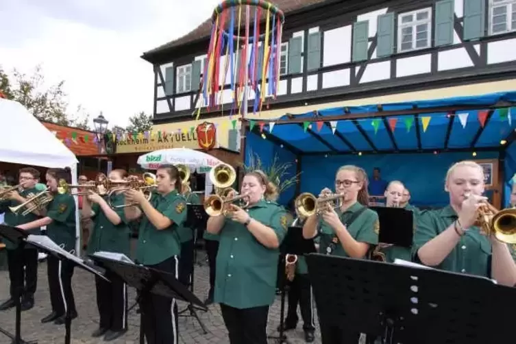 Der Musikverein Oggersheim spielte auch 2016 zur Eröffnung der Ruchheimer Kerwe.