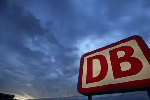 Dunkle Wolken über dem Staatskonzern Deutsche Bahn.