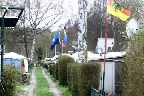Für viele mehr als eine zweite Heimat: das Campinggebiet „Auf der Au“ zwischen Waldsee und Altrip.