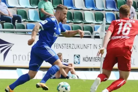 War 2016 mit Elversberg Regionalligameister: Sven Sellentin (links), der Landauer im FKP-Team.