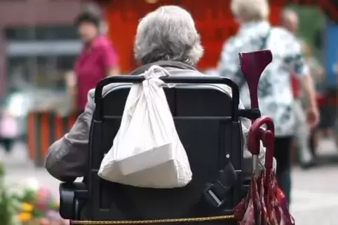 Barrierefreiheit, die Mobilität von Rollstuhlfahrern – ein großes Thema für den Seniorenbeirat.