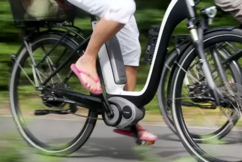 Immer mehr Kunden fragen nach E-Bikes, egal ob Rennrad, Trekkingrad, City-Rad oder Mountainbike. Diese Entwicklung beobachten au