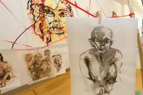 Öffnet sein Atelier und stellt bis 22. September in Speyer im Kulturhof seinen „chinesischen Weg“ (im Bild) aus: Martin Eckrich.