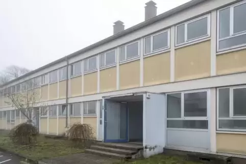Früher Kaserne und seit Ende 2015 eine von vier Erstaufnahmeunterkünften in Rheinland-Pfalz : Windhof in Kusel.