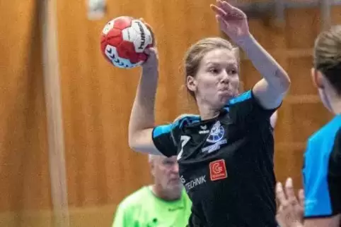 Handballregion-Spielerin Karoline Peter heimste von Trainerin Sina Graf ein Sonderlob für eine starke Leistung ein.