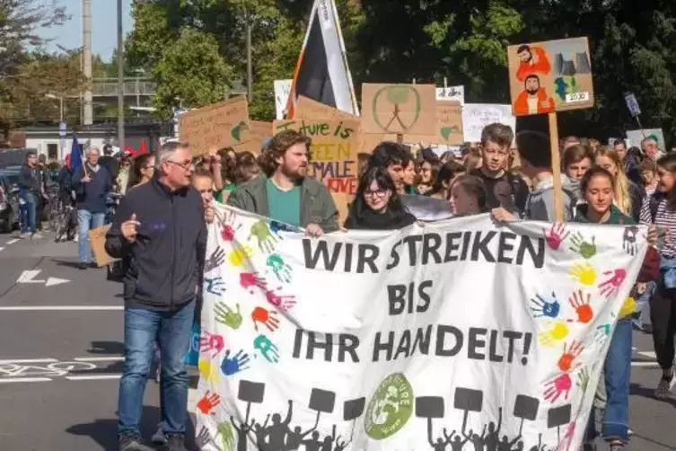 Klima-Demo in Speyer: Auch in der Verbandsgemeinde Römerberg-Dudenhofen soll mehr für Klimaschutz getan werden.