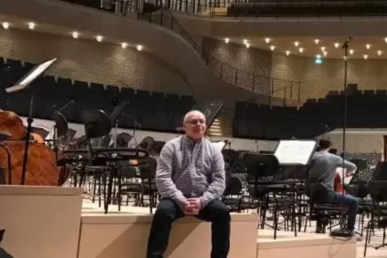 Wenn der Deutsche Radiopreis in der Elbphilharmonie vergeben wird, ist die Arbeit des Landauers Andreas Ksionsek schon getan.