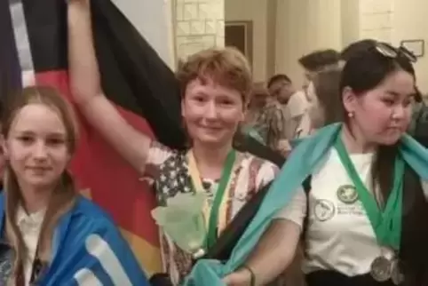 Nicole Schwabenland (Mitte) hat mehrere Preise mit nach Hause gebracht.