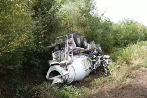 Einen Schutzengel hatte der Fahrer des Betonmischers bei Ramstein 