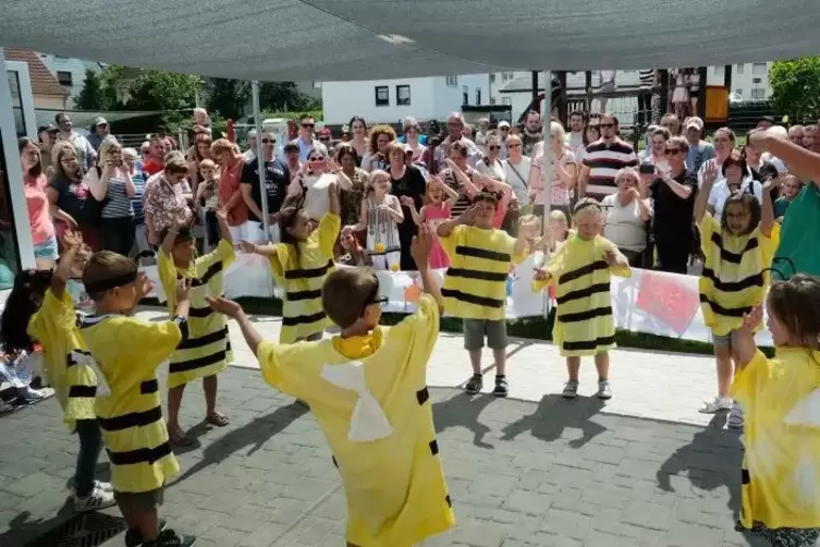 Nicht erf&uuml;llt: Es gibt keinen 24-Stunden-Kindergarten.