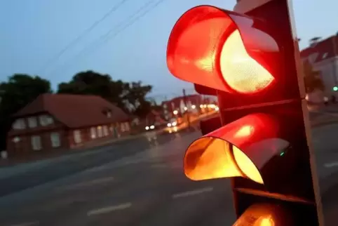 Der Unfall geschah, als die Ampel gerade auf Gelb umgeschaltet hatte. 