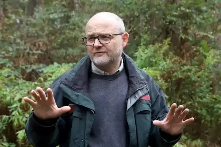 F&ouml;rster Becker w&uuml;nscht sich mehr Geld f&uuml;r die Pflege des Waldes als Klimaschutzfaktor.