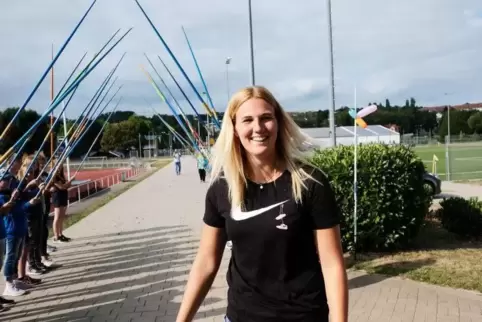 So einen Empfang zu Hause mit „Speer-Spalier“ wie nach dem EM-Triumph hätte die Herschbergerin Christin Hussong sicher auch nach