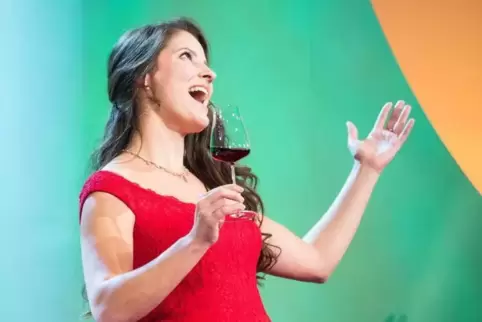 Überzeuge die Jury: Angelina Vogt.
