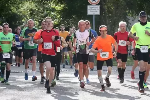 Frühsport: Volkslauf in Waldsee.