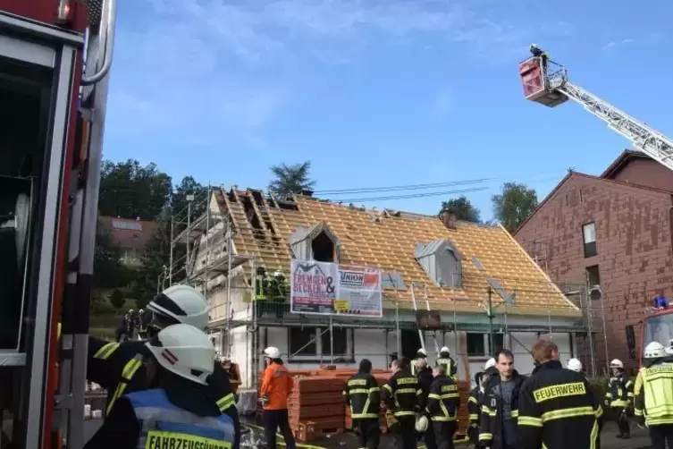Noch rechtzeitig konnte der Brand in dem Wohnhaus gelöscht werden. 