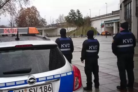 Auf Streife: der Kommunale Vollzugsdienst in Ludwigshafen.