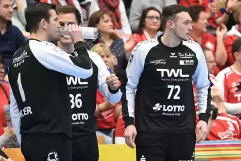 Kevin Klier (links) spielt nun für Dansenberg und Roko Peribonio (verdeckt) für den TV Hochdorf. Am Samstag treffen sie aufeinan