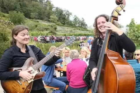 Premiere: zwei der vier Jazz Sisters in Aktion.