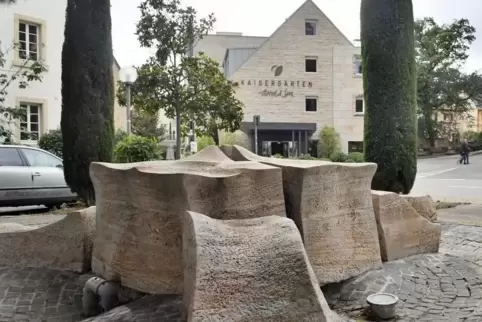 Der Brunnen ist undicht.